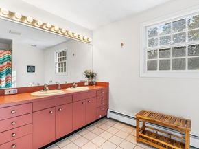 14 Francine Rd, Framingham MA 01701