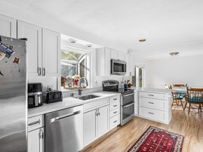 14 Francine Rd, Framingham MA 01701