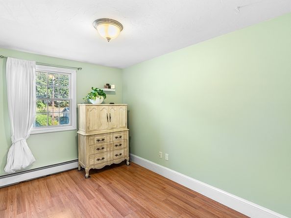 14 Francine Rd, Framingham MA 01701