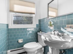 14 Francine Rd, Framingham MA 01701