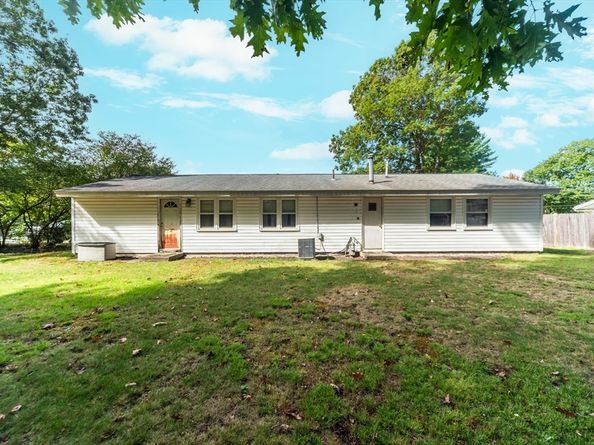 221 Sinclair Rd, Brockton MA 02302