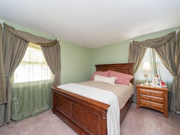 221 Sinclair Rd, Brockton MA 02302
