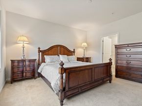 11101 Peters Farm Way 101, Westborough MA 01581