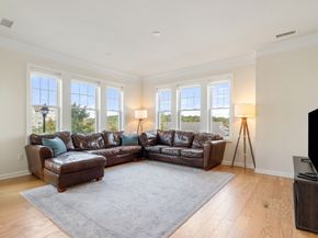 11101 Peters Farm Way 101, Westborough MA 01581