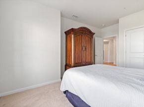 11101 Peters Farm Way 101, Westborough MA 01581