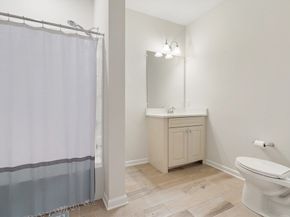 11101 Peters Farm Way 101, Westborough MA 01581