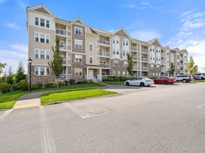 11101 Peters Farm Way 101, Westborough MA 01581
