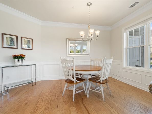 11101 Peters Farm Way 101, Westborough MA 01581