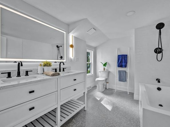 171 Fort Hill St, Hingham MA 02043