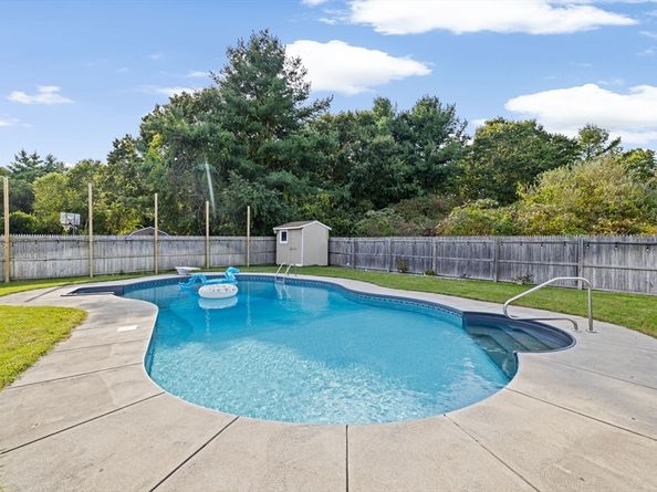 2783 Cranberry Hwy, Wareham MA 02571