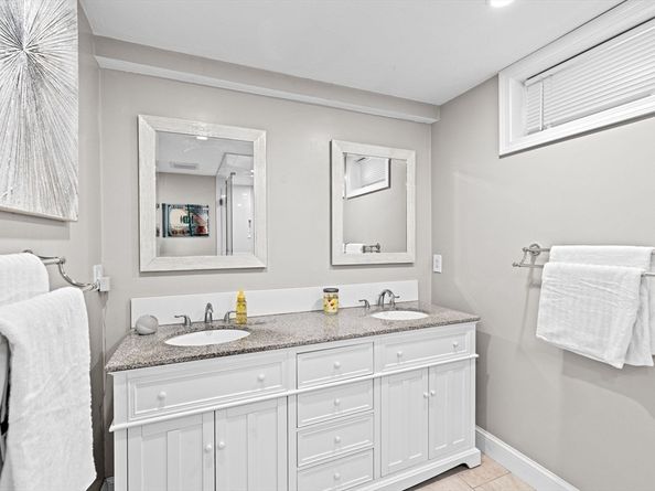 2783 Cranberry Hwy, Wareham MA 02571