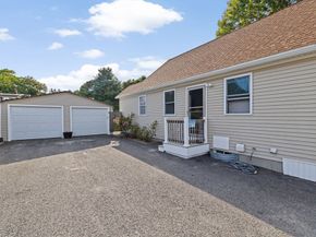 2783 Cranberry Hwy, Wareham MA 02571