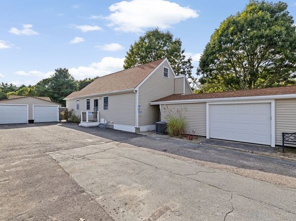 2783 Cranberry Hwy, Wareham MA 02571
