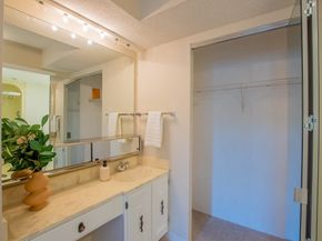 250 Hammond Pond Pkwy 306N, Newton MA 02467
