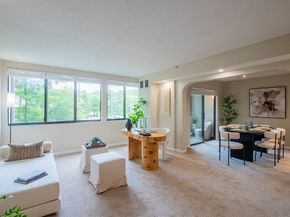 250 Hammond Pond Pkwy 306N, Newton MA 02467