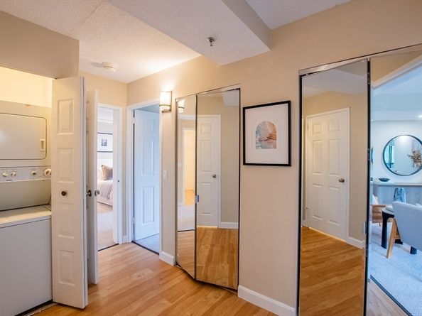 250 Hammond Pond Pkwy 306N, Newton MA 02467