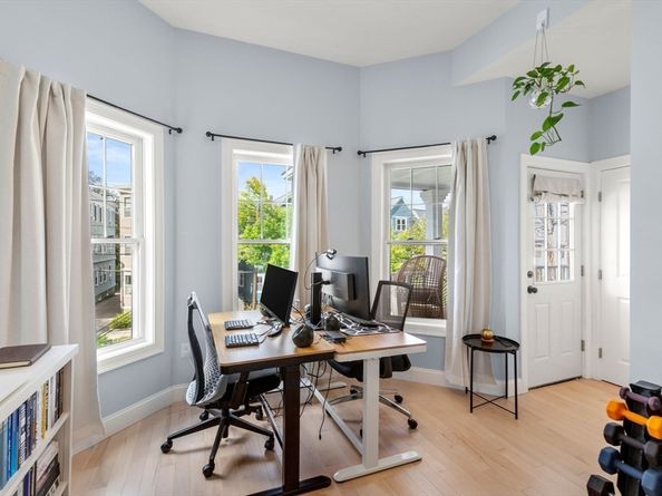 32 Cameron Avenue, Cambridge MA 02140