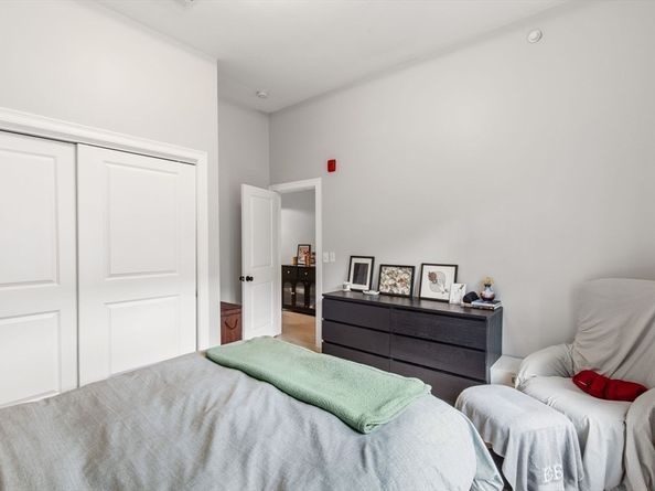 32 Cameron Avenue, Cambridge MA 02140