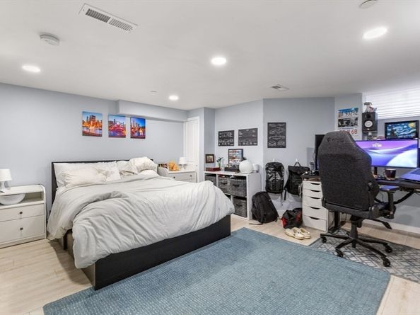 32 Cameron Avenue, Cambridge MA 02140