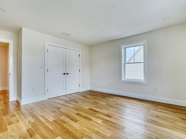 6 Callahan Drive, Woburn MA 01801