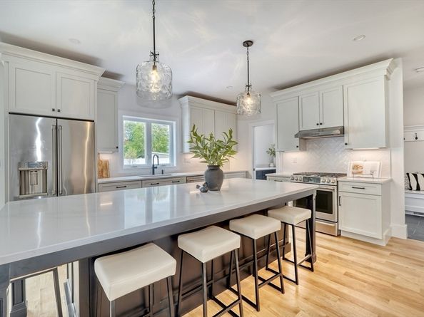 6 Callahan Drive, Woburn MA 01801