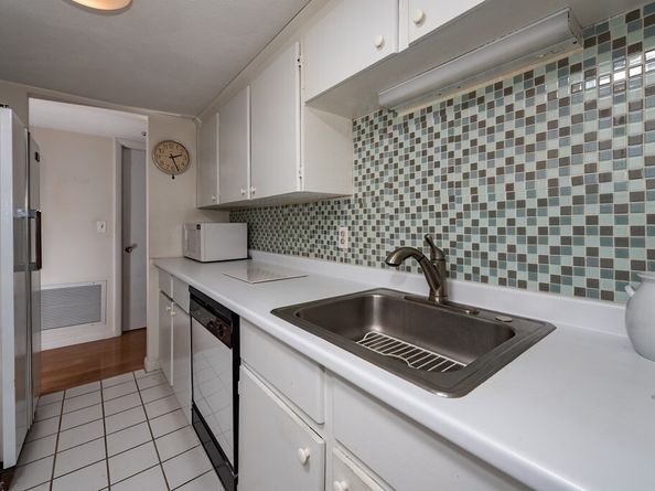 16 Jessica Drive E, Stoughton MA 02072