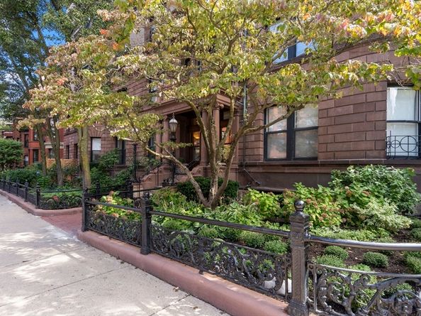 416 Marlborough St 209, Boston MA 02115