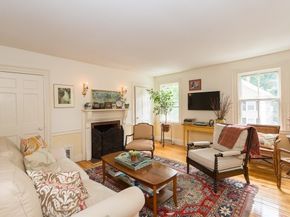 12 Parsons St. 2, Newburyport MA 01950
