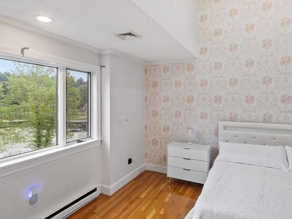 34 Wildmeadow Rd, Boxford MA 01921