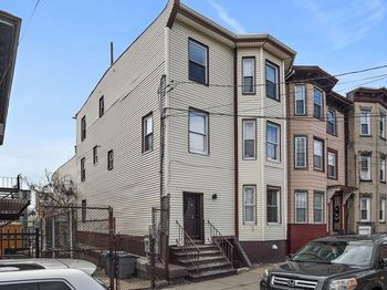 143 London Street