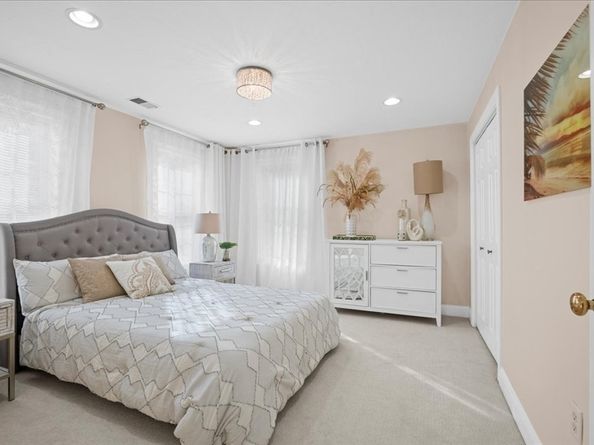 6 Silas Dr, Northborough MA 01532