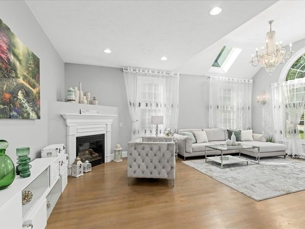 6 Silas Dr, Northborough MA 01532