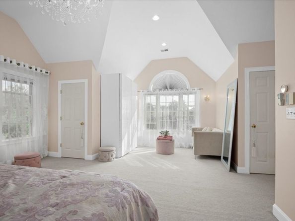 6 Silas Dr, Northborough MA 01532