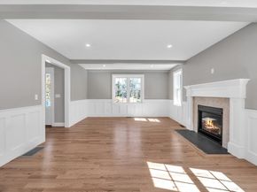 271 Glenwood Rd, Rutland MA 01543