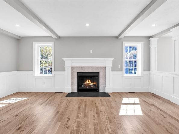 271 Glenwood Rd, Rutland MA 01543