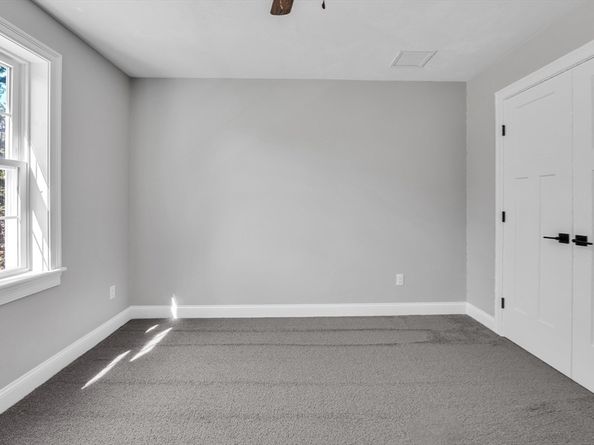 271 Glenwood Rd, Rutland MA 01543
