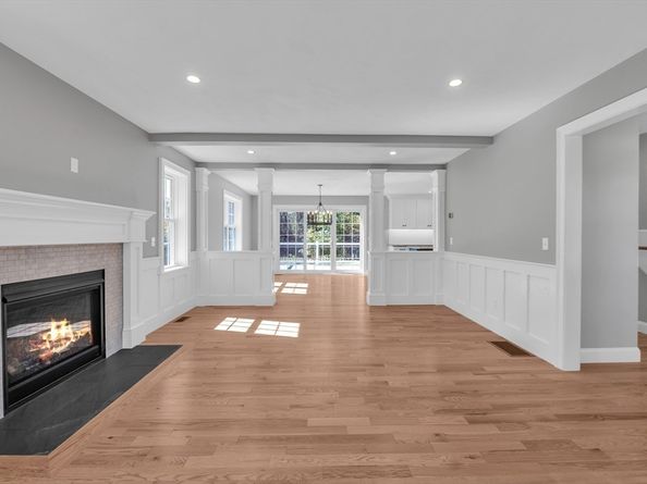 271 Glenwood Rd, Rutland MA 01543