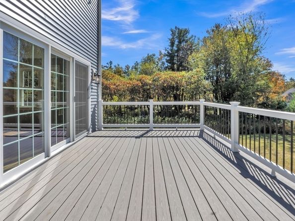 271 Glenwood Rd, Rutland MA 01543