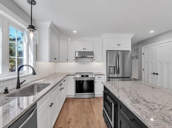 271 Glenwood Rd, Rutland MA 01543