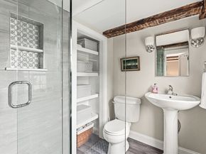 25 Columbia St, Wellesley MA 02481