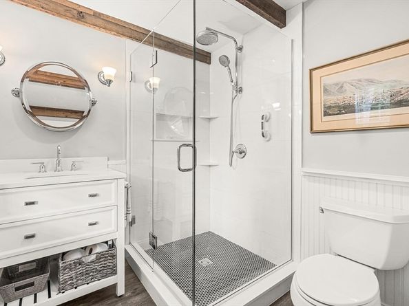 25 Columbia St, Wellesley MA 02481