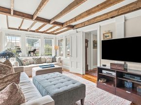 25 Columbia St, Wellesley MA 02481