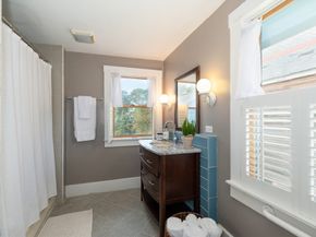 962 Washington St, Gloucester MA 01930