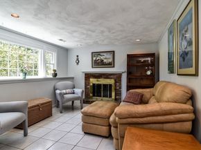 18 Lomas Drive, Framingham MA 01701