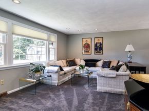 18 Lomas Drive, Framingham MA 01701