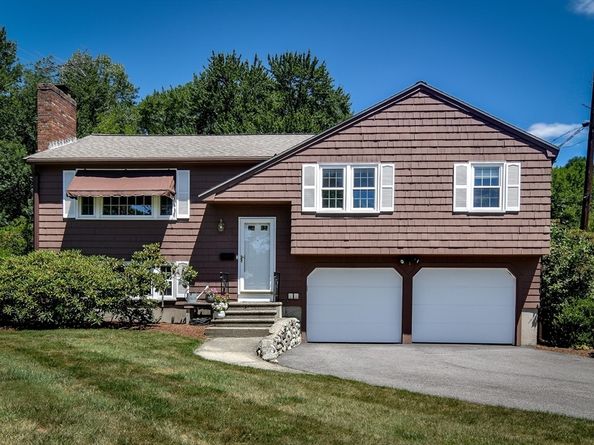 18 Lomas Drive, Framingham MA 01701