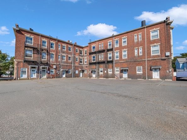 483 Shirley St 4, Winthrop MA 02152