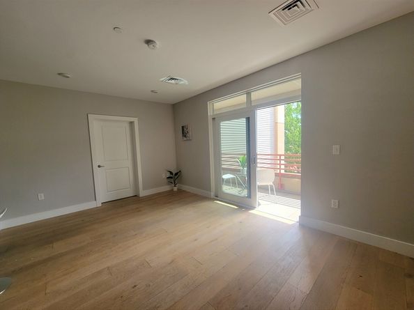 1650 Commonwealth Ave 304, Boston MA 02135