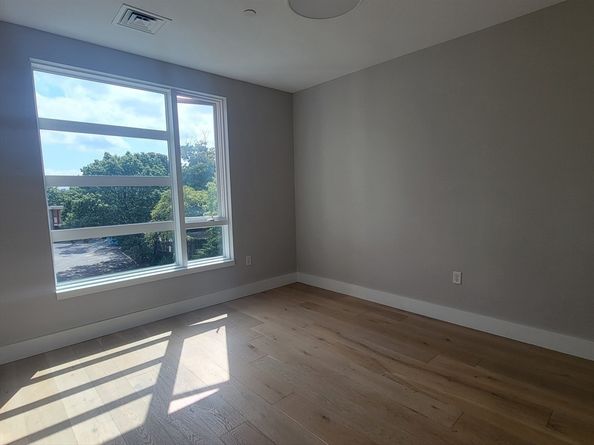 1650 Commonwealth Ave 304, Boston MA 02135