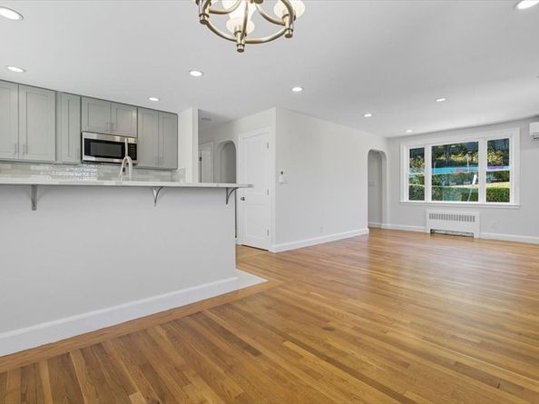 9 Crestway Rd, Boston MA 02128